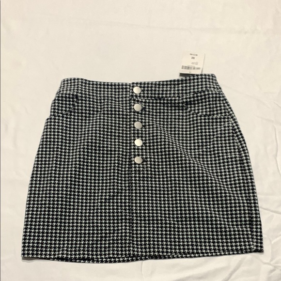 Forever 21 Black and White Pencil Mini Skirt - Picture 1 of 3